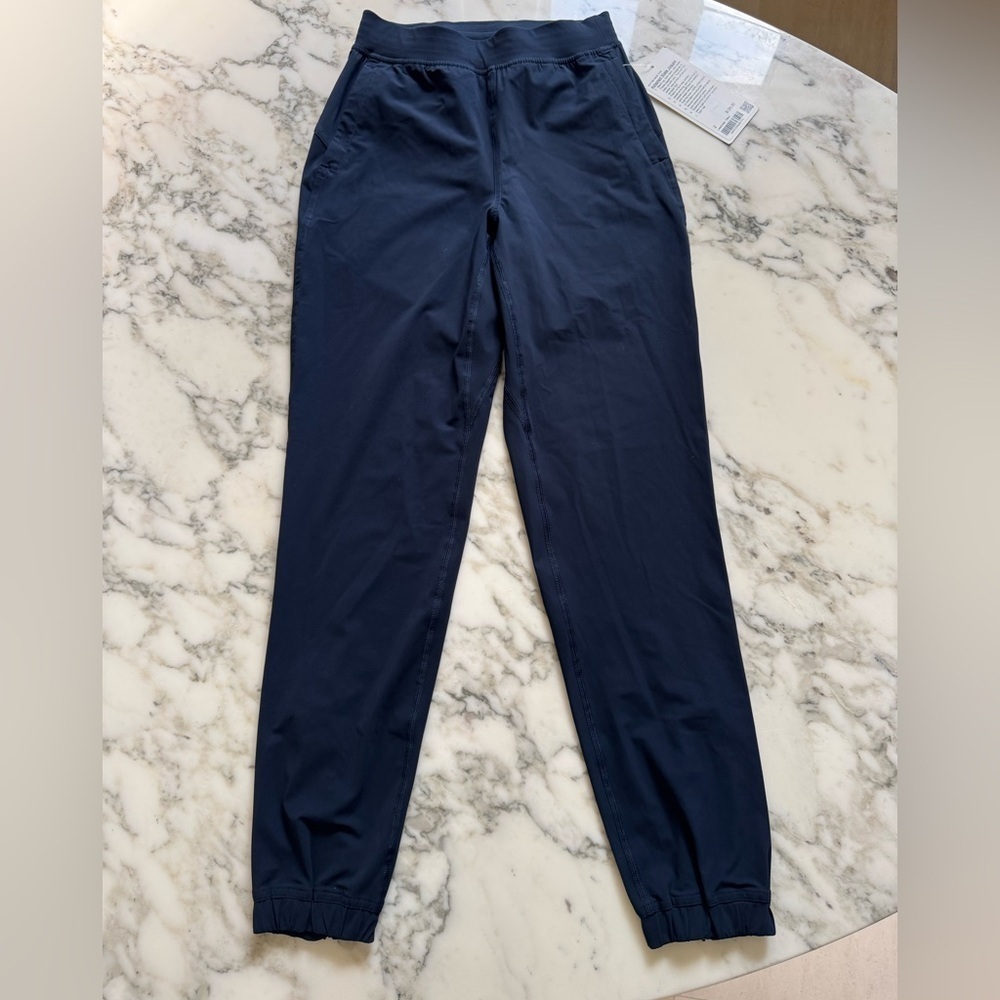NWT Lululemon Adapted State Jogger True Navy Sz 2 MSRP $128 - Picture 6 of 11